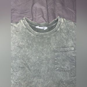 Green cropped t shirt